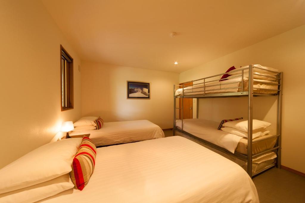 Bears Den Mountain Lodge ฮาคุบะ ภายนอก รูปภาพ